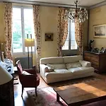 Du Chateau Le Noble