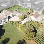Du Chateau Le Noble Saint-Germain-du-Puch