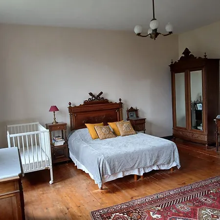 Du Chateau Le Noble Gæstehus Saint-Germain-du-Puch