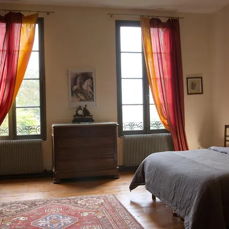 Du Chateau Le Noble 3*