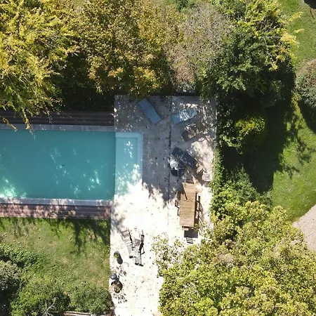 Πανσιόν Du Chateau Le Noble Saint-Germain-du-Puch