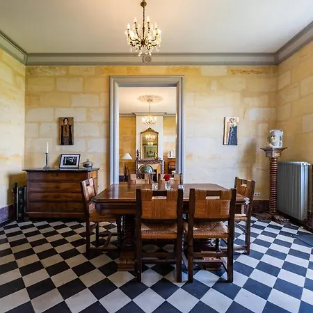 Du Chateau Le Noble 3*