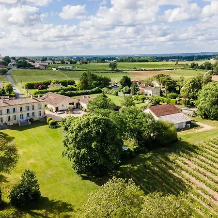 Πανσιόν Du Chateau Le Noble